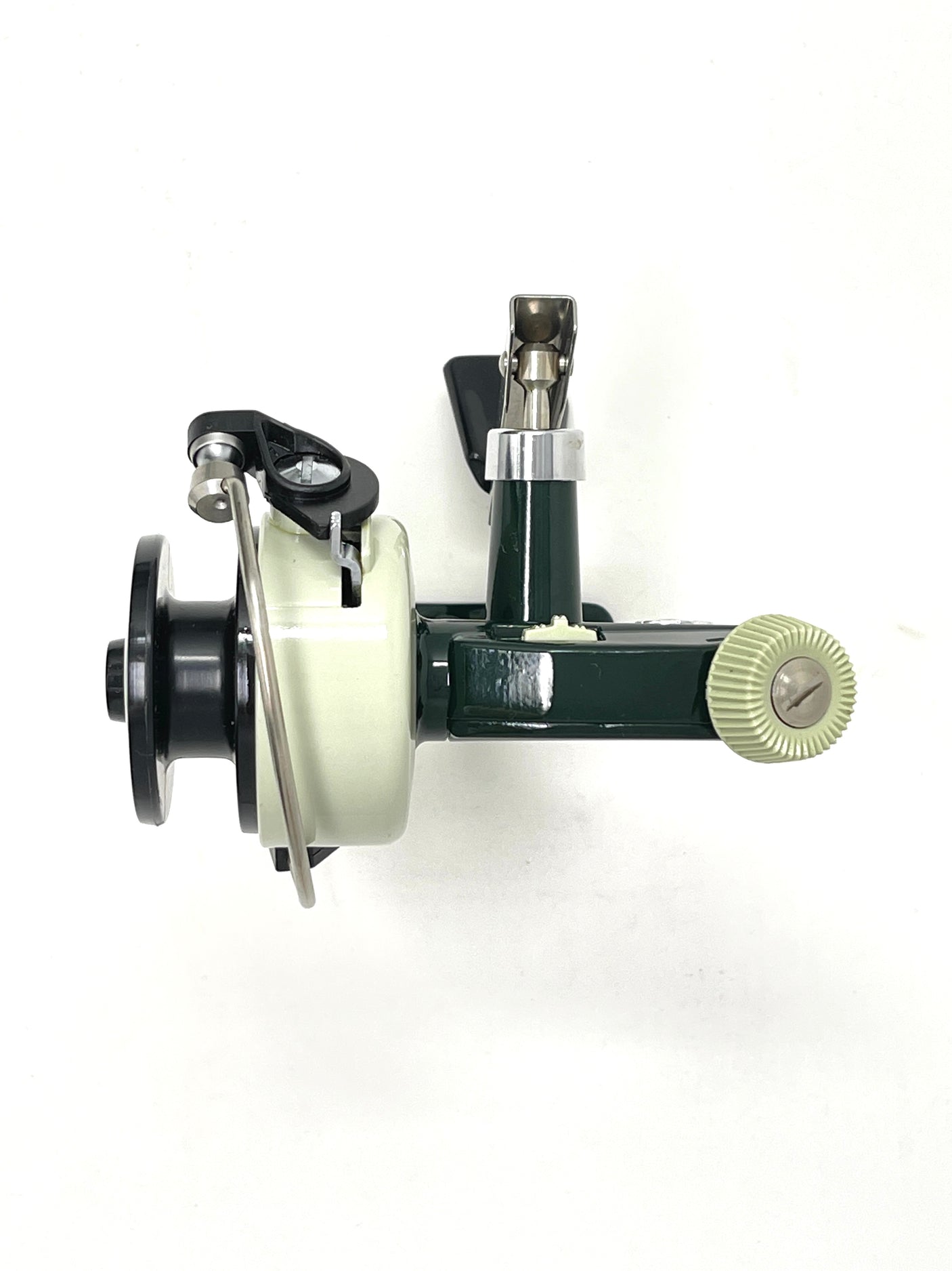 Used Abu Garcia Cardinal 33 Left