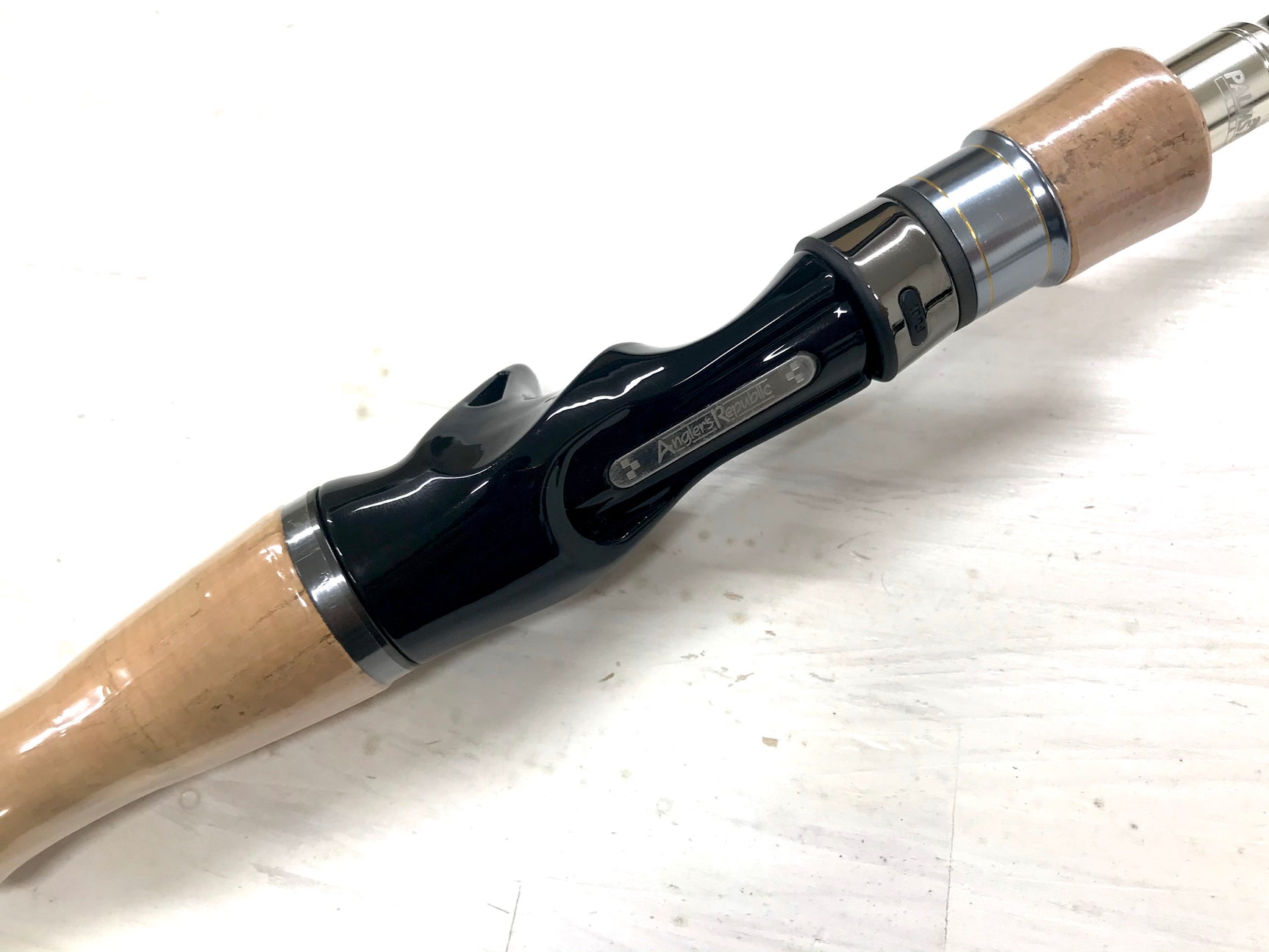 Palms Palms Elua Molla MGC-67LXF Bait Finesse 1st model