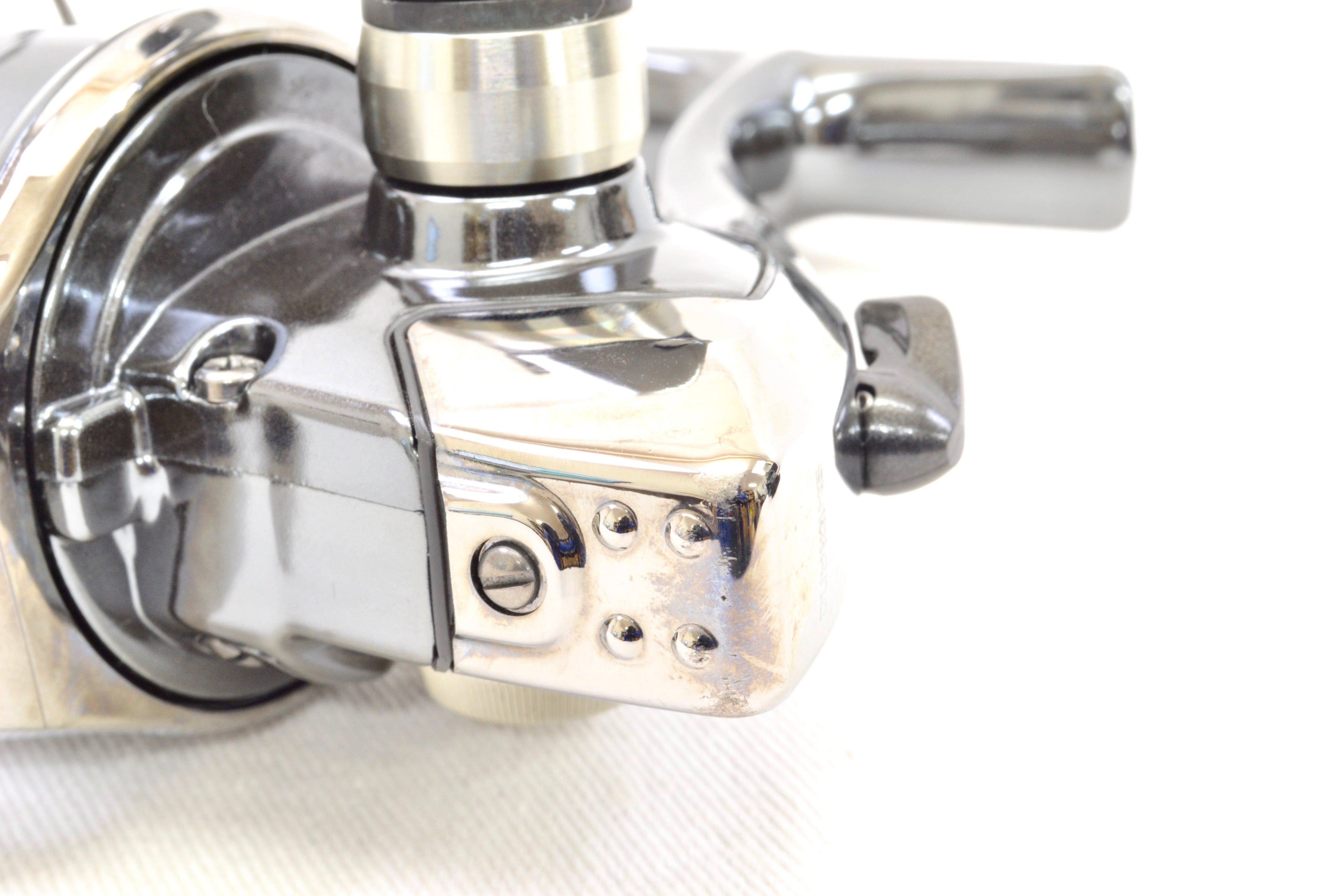 Used Shimano 01 Stella AR3000 ** No Spool