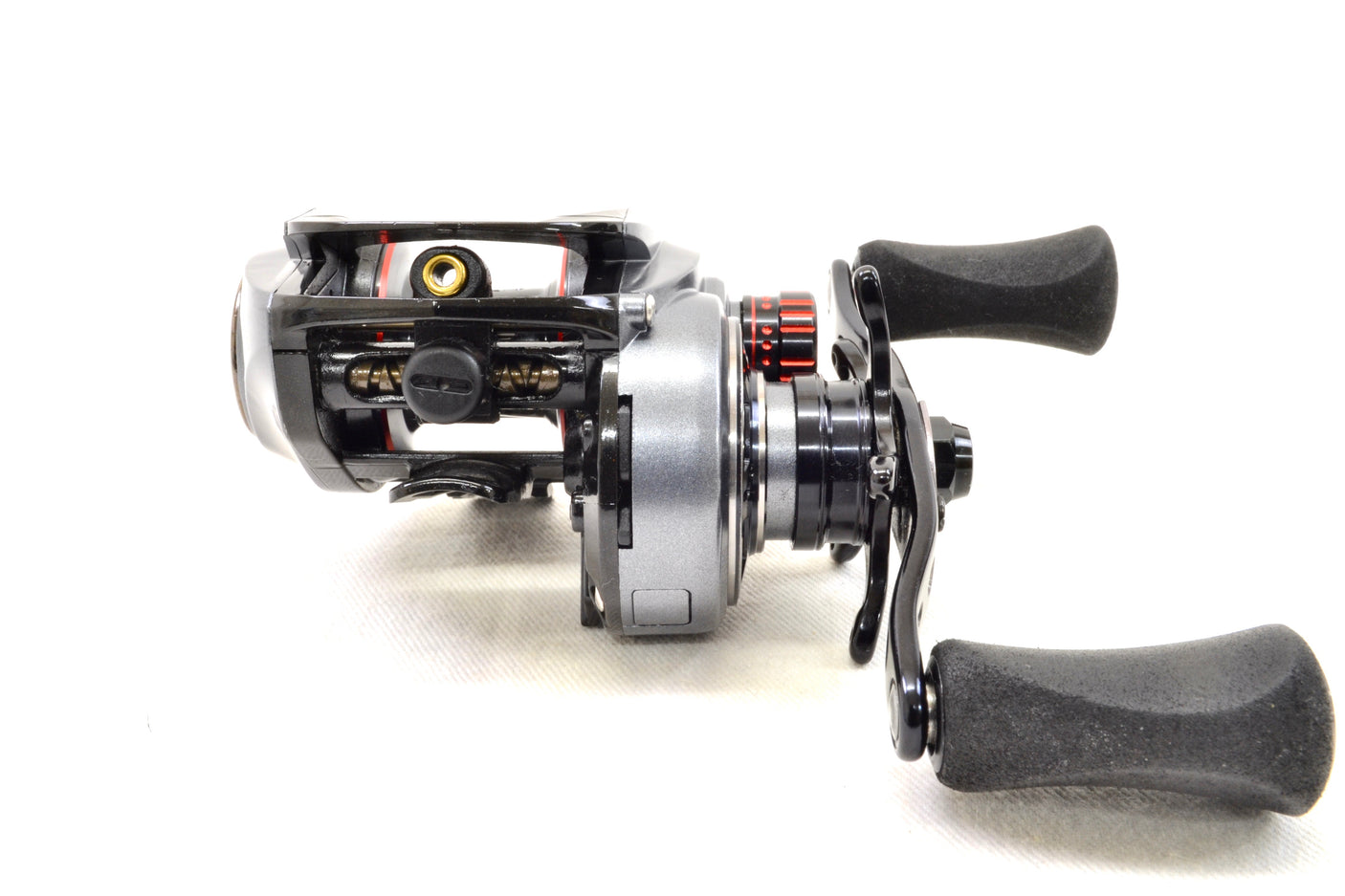 Used Abu Garcia Revo LV7-L Left